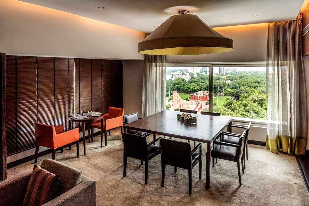 The Park New Delhi Hotel Restaurant photo